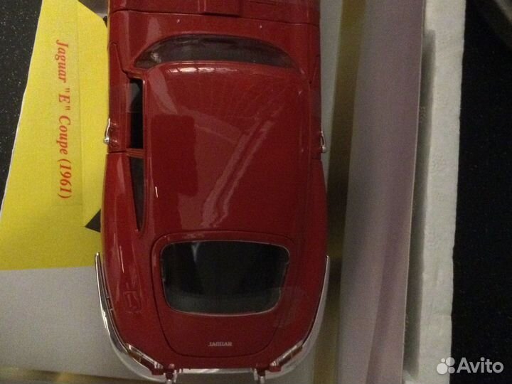 Bburago Jaguar E Coupe 1961 (1:18)