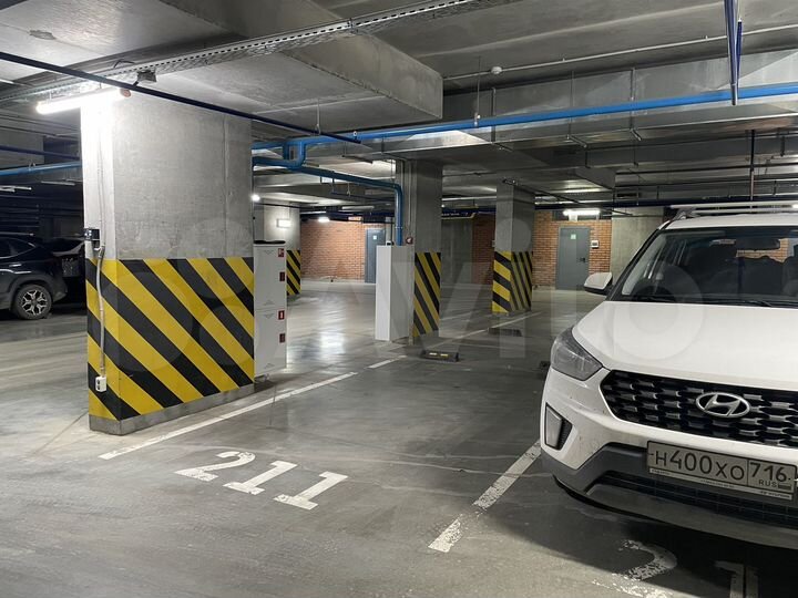 Машиноместо, 13 м²