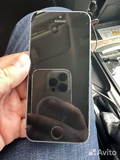 Телефон iPhone 5se