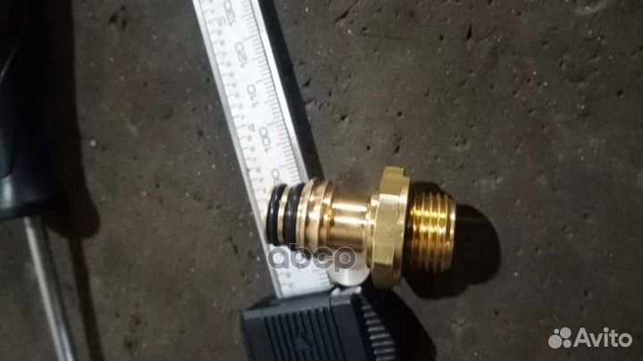 Переходник М16/Н22 Rotolock R '8939203172 Wabco