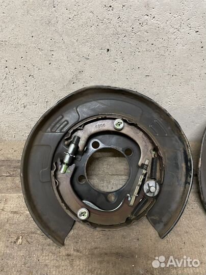 Щит опорный задний RX 3 Highlander 3