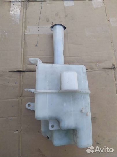 Бачок омывателя Toyota Camry Gracia