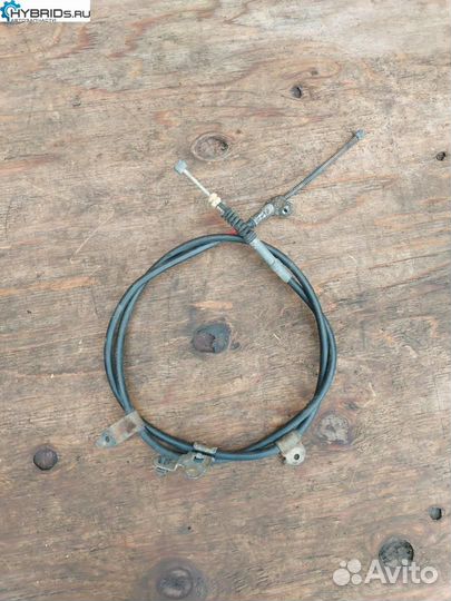 Трос ручника левый Toyota Prius 2 NHW20