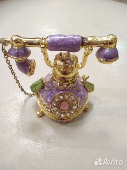 Статуэтка (шкатулка) из латуни 