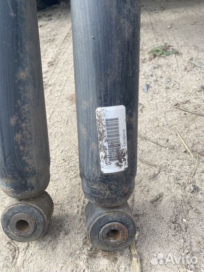 Амортизаторы на джип гранд чероки wk1/проставки