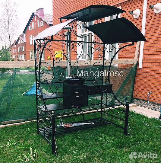 Кованные мангалы с крышей