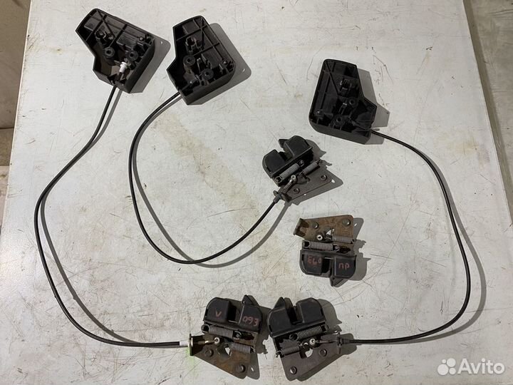 Ручки откидывания задних сидений BMW 5 E60