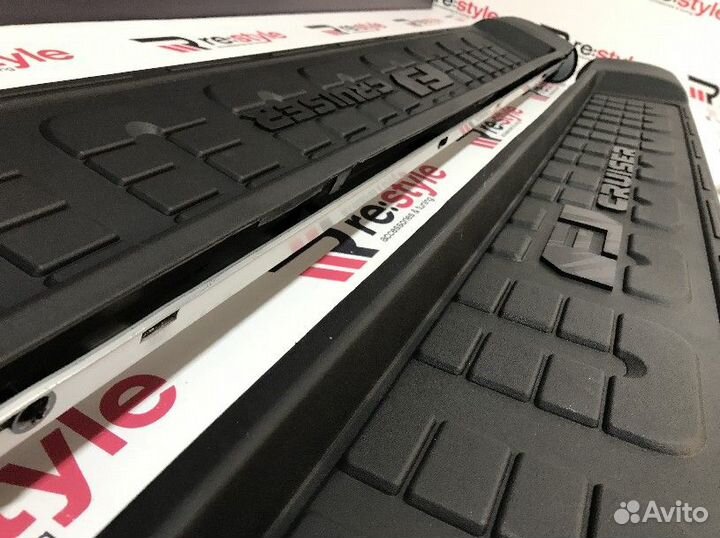 Подножки Toyota FJ Cruiser