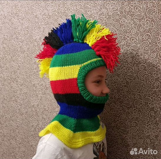 Детский вязаный шлем ирокез