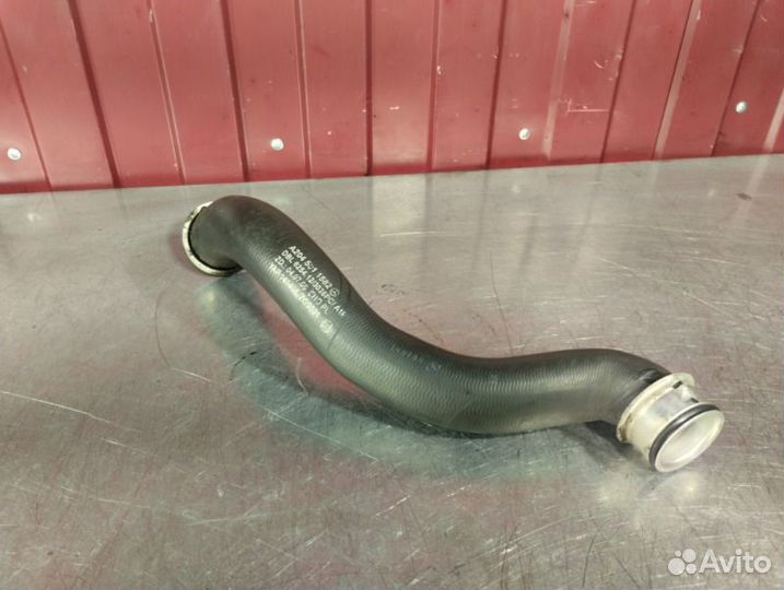 Патрубок (трубопровод, шланг) Mercedes E-Class
