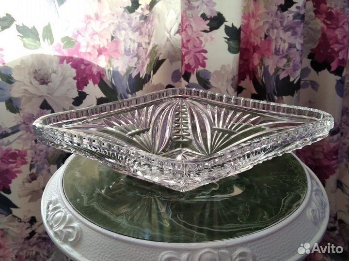 Ваза для фруктов салатница