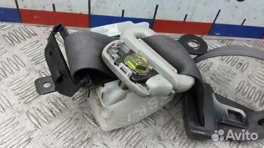 Ремень безопасности с пиропатроном сиденья передне