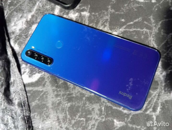 Продам телефон redmi
