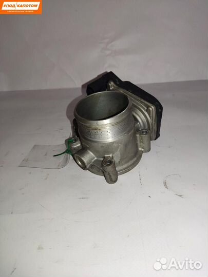 Дроссельная заслонка Audi A4 B8/8K 2009 06F133062J