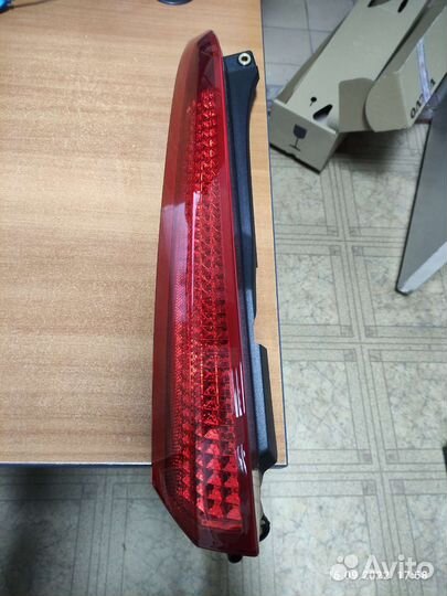 Фонарь задний левый верхний Вольво XC90
