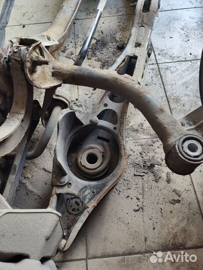 Задний подрамник Passat b6