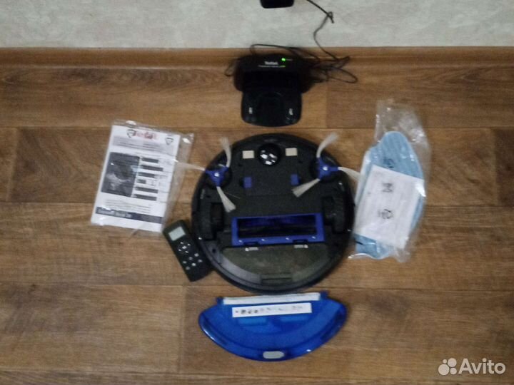 Продам робот пылесос. В малом пользование