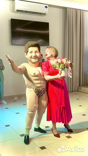 Шуточный стриптиз. Шоу звезд. Ростовые куклы