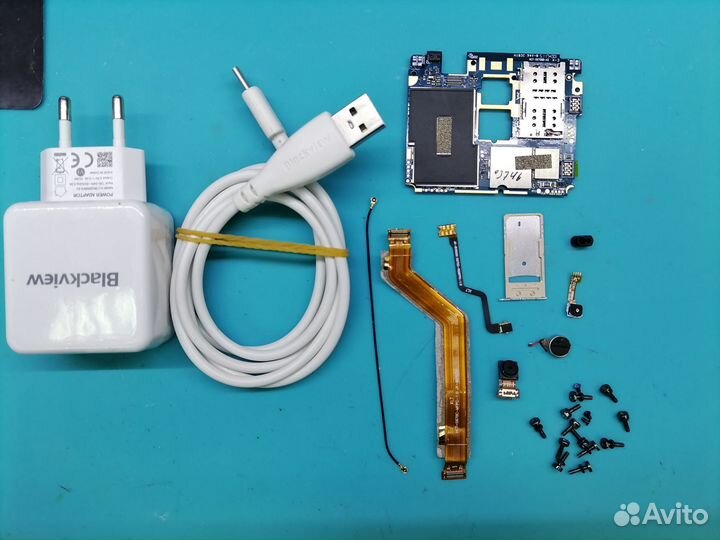 В разборке телефоны blackview BV9000 / BV9000 PRO