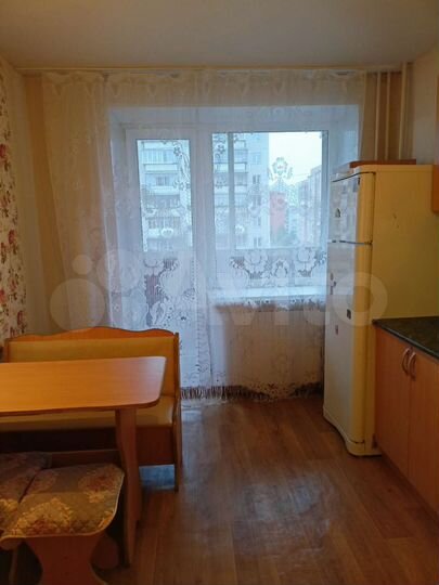 1-к. квартира, 37 м², 4/10 эт.