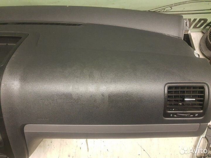 Торпедо Volkswagen Jetta 5 1.6 2006-2011