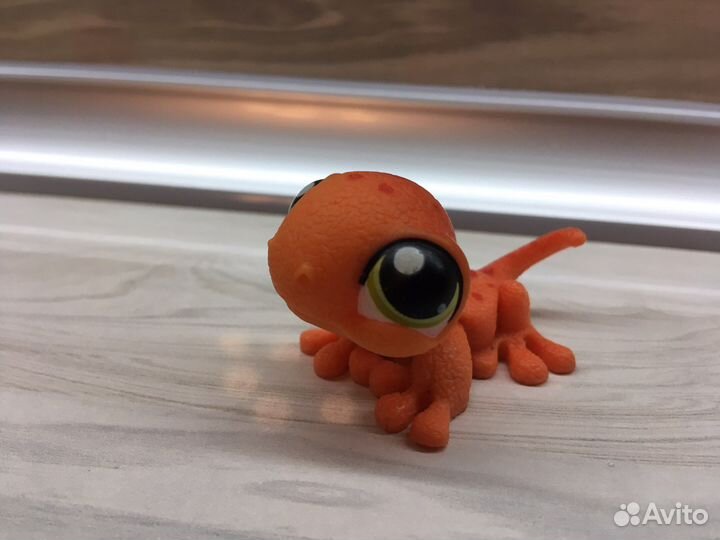 Littlest pet shop hasbro