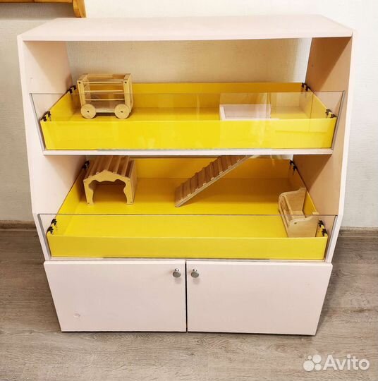 Стеллаж-витрина для морских свинок и др.животных