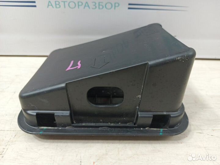 Клапан вентиляции задний правый Geely Monjaro