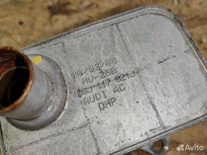 Теплообменник масляного фильтра Audi A4 B8/8K 2008