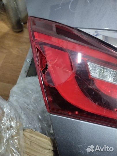 Крышка багажника Infiniti Q70