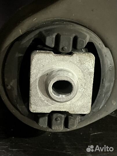 Подрамник задний мерседес w212