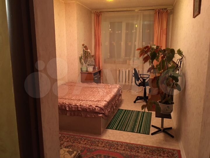 Комната 18 м² в 4-к., 2/2 эт.