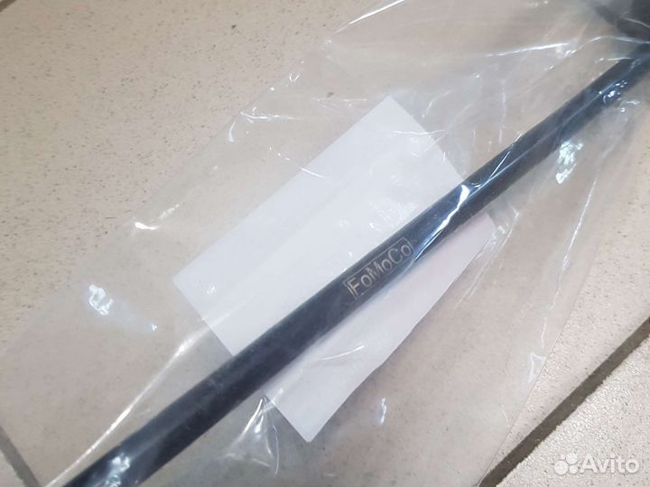 Стойка стабилизатора Ford explourer 2010