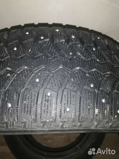 Bridgestone Blizzak Spike-01 255/50 R19