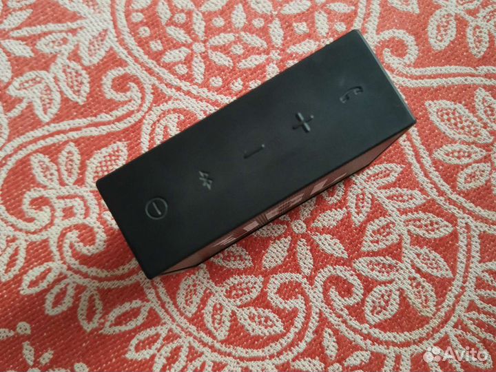 Колонка jbl go