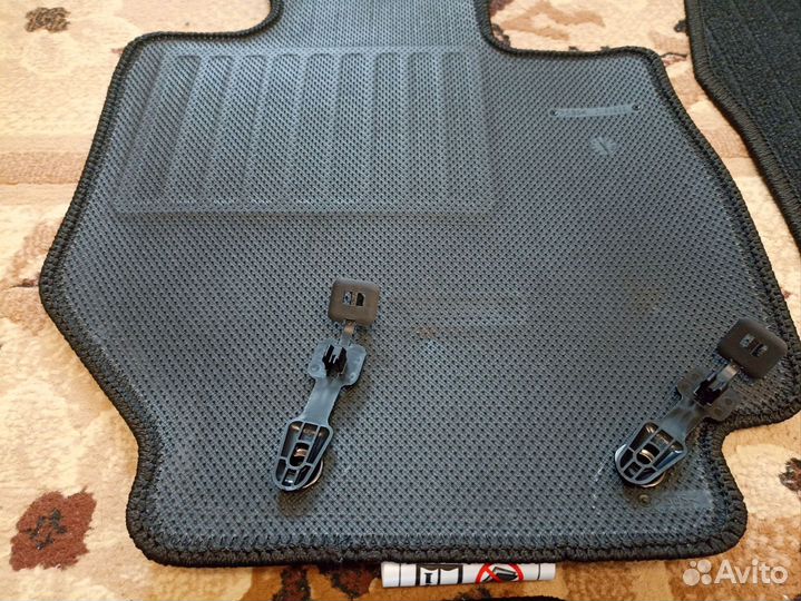 Оригинальные ковры салона Suzuki Jimny