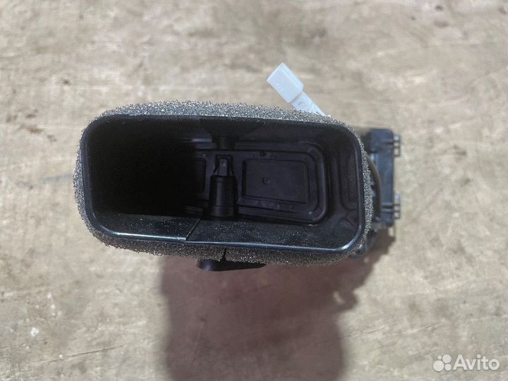 Дефлектор воздушный правый BMW бмв G05 G06 Г05 Г06