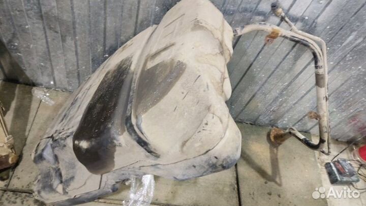 Бензобак Ford Mondeo 3 седан 1.8 2005