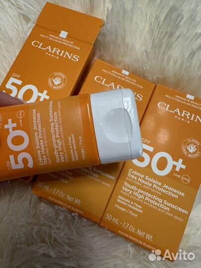 Clarins солнцезащитные крема для лица SPF 30 и 50+