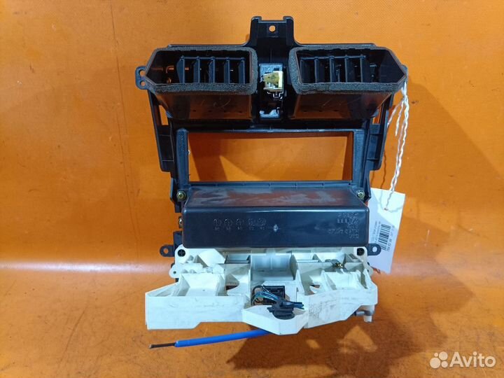 Блок управления печкой Mitsubishi Colt Z25A