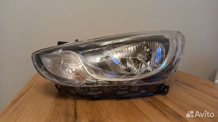 Фара на hyundai solaris 1 (2013 г)