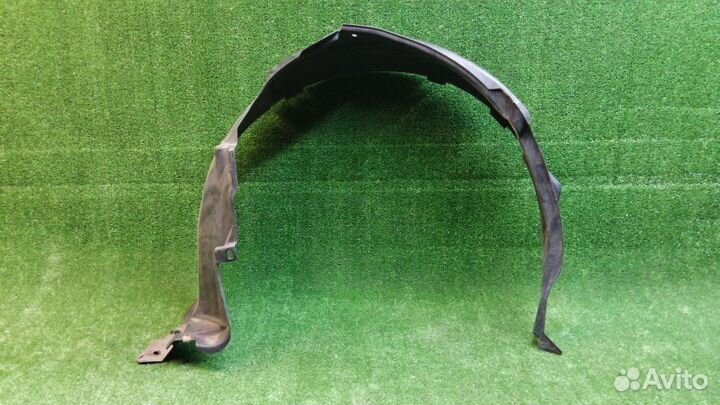 Подкрылок Ford Escape 2 Правый Передний