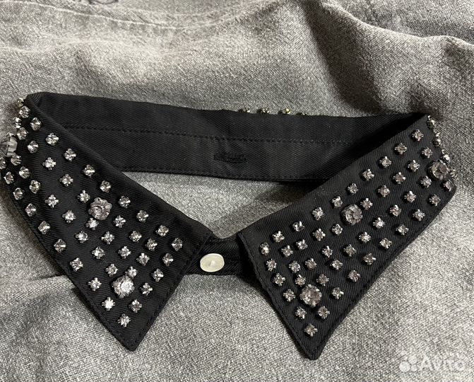 Воротник со стразами