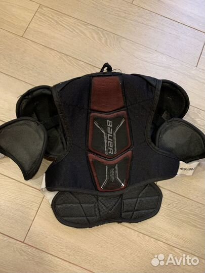 Нагрудник хоккейный bauer x900