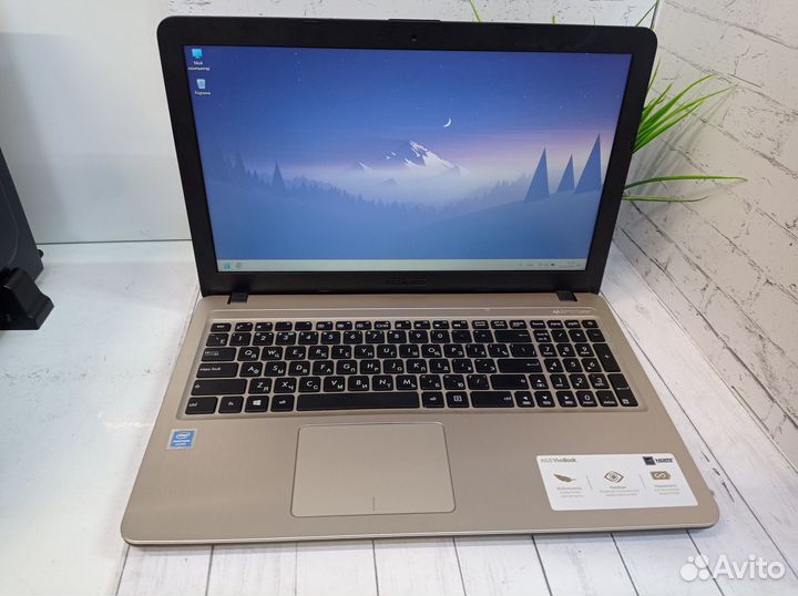 Ноутбук Asus X540M / 4Gb. DDR4 / HDD 320Gb