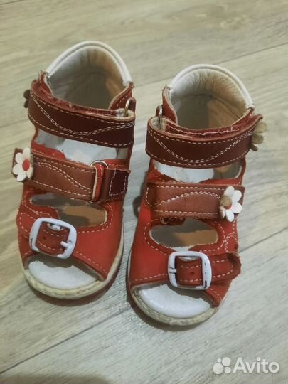 Босоножки для девочки