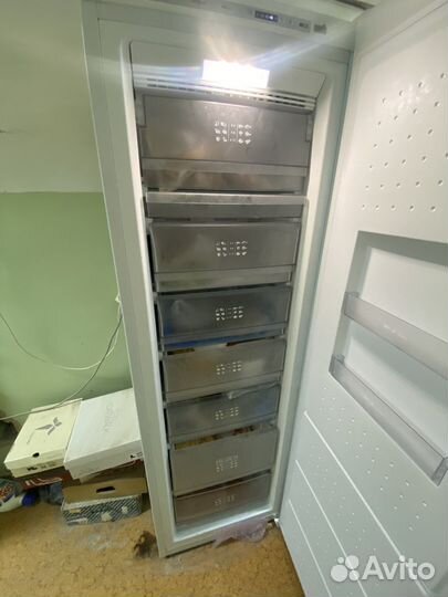 Морозильник бытовой М-7606-000-N
