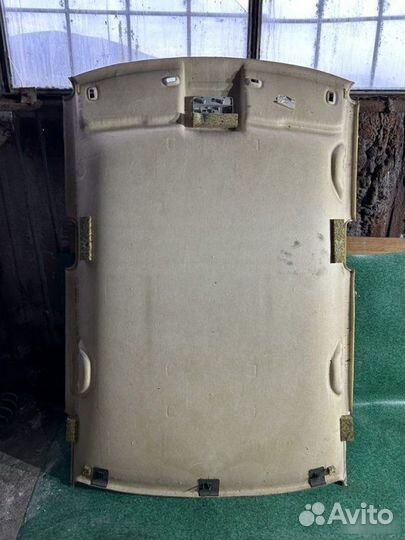 Обшивка потолка Volkswagen Polo