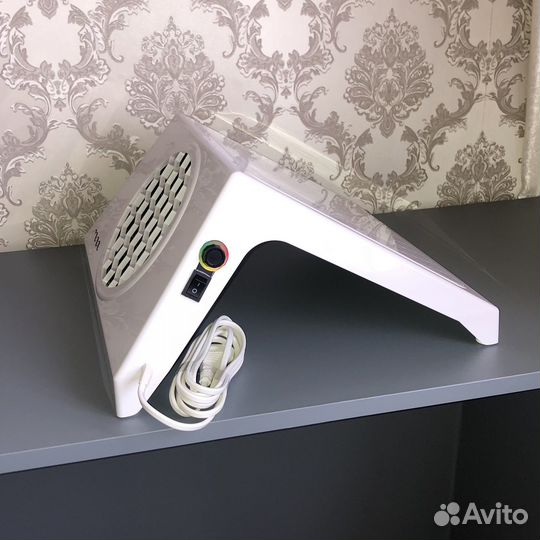 Пылесос для маникюра MAX ultimate 7