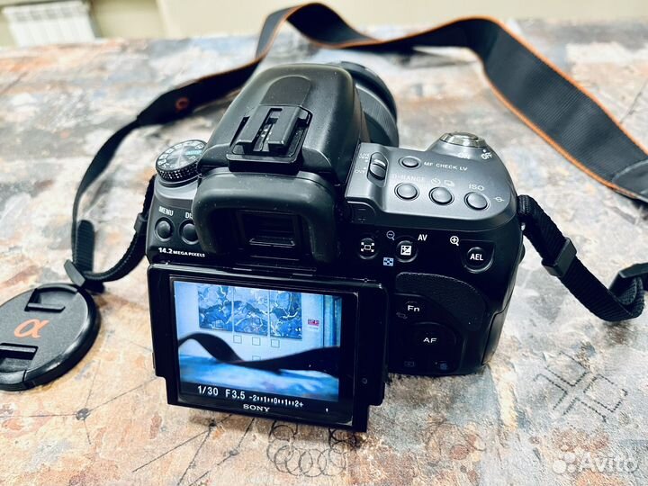 Зеркальный фотоаппарат Sony Alpha dslr-A550